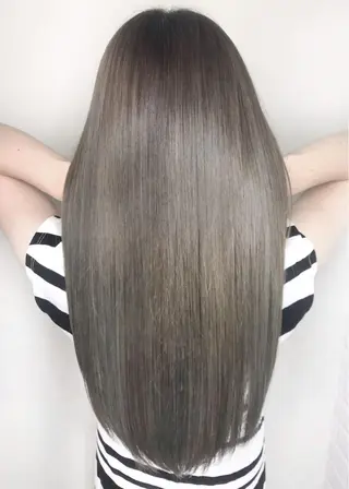 ロング iroa＋color 鶴見店のヘアスタイル