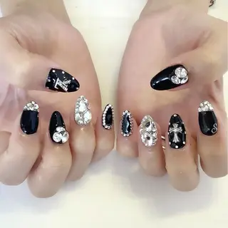 ネイル 💎🐰 saki. m 🐰💎のネイルデザイン