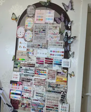 カラー U.mi Nail Salonのネイルデザイン