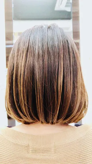 ミディアム MUSASHI ブリーチカラー◎のヘアスタイル