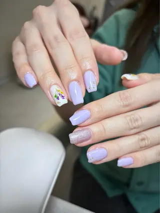 ネイル Flowerネイルサロン所属・. yukiのネイルデザイン