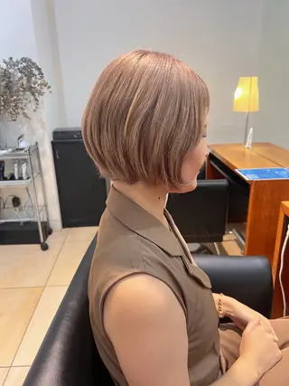 ショート リリカ🐈‍⬛ブリー チカラー/上永谷のヘアスタイル