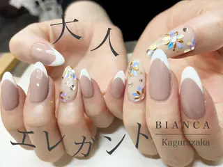 ネイル BIANCA Ouchidaのネイルデザイン