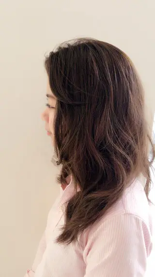 ミディアム セミロング ロング カラー ウプエステティック所属・韓国肌管理 ウプエステティックのエステ・リラクイメージ