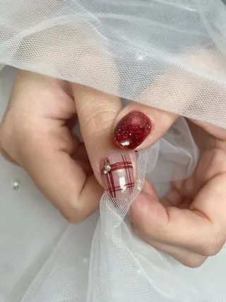 ネイル EMINAL NAIL所属・Hashimoto yukaのネイルデザイン