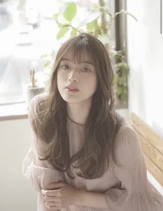 ロング 銀座/ハイトーン ミツイハルトのヘアスタイル