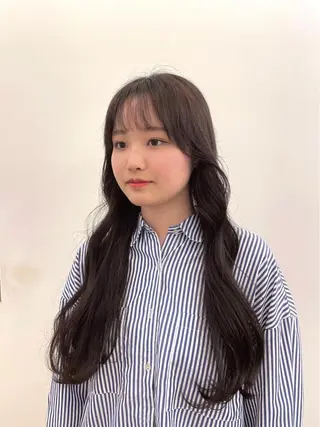 ロング カラー La fith hair fun 池袋店【ラフィスヘアーファン】所属・💘韓国レイヤー上 品カラーruru💘のヘアスタイル