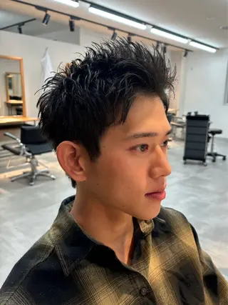 メンズ フェザーパーマ/韓国 /メンズカット/保立のヘアスタイル