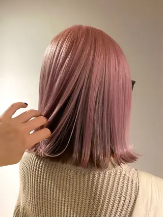 ミディアム カラー minami ハイトーン/レイヤーのヘアスタイル