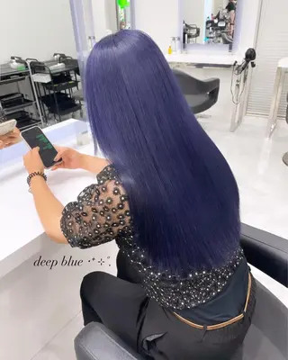 ロング カラー 𝘳𝘺𝘰𝘬𝘢 髪質改善／ブリーチのヘアスタイル