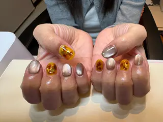 ネイル M NAILandEYE所属・木村 亜美のネイルデザイン