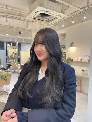 カラー 🎀 liz🎀のヘアスタイル