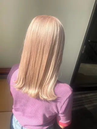 セミロング カラー 透明感🌱ハイトーン ✨艶髪🫧川﨑　翼のヘアスタイル