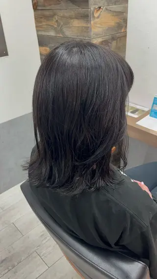 ミディアム カラー アイバ シュンのヘアスタイル