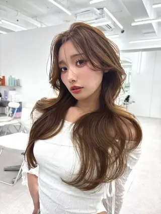 ロング 透明感カラー✨🩵 韓国ヘアkanatoのヘアスタイル