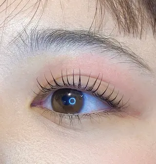 マツエク・マツパ 日比野 紅杏のヘアスタイル