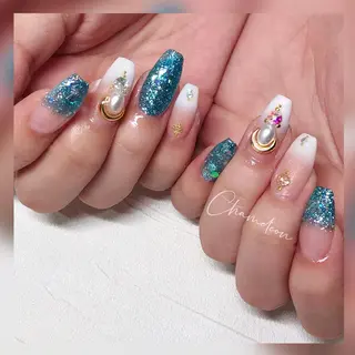 ネイル 《カメレオン》 西田美輝のヘアスタイル