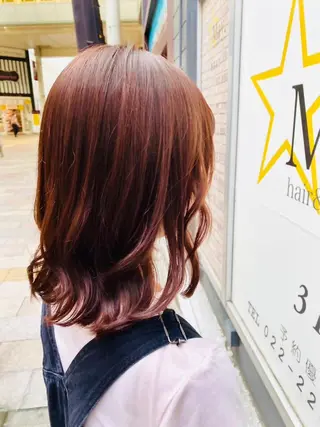 ショート カラー 🐖 やぶたはるや🐖のヘアスタイル