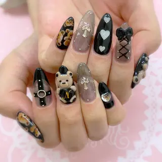 ネイル 五十嵐 美智のネイルデザイン