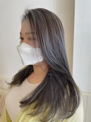 ロング カラー 松島 涼花のヘアスタイル
