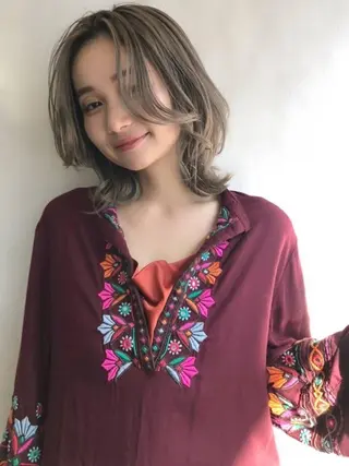 ロング 肌馴染みくすみカラー 花房 佑夏のヘアスタイル