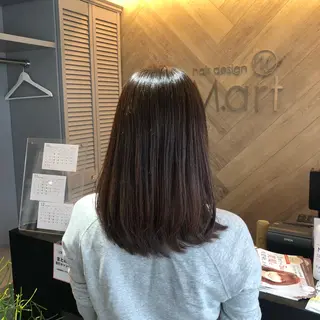ミディアム 若泉 真梨のヘアスタイル