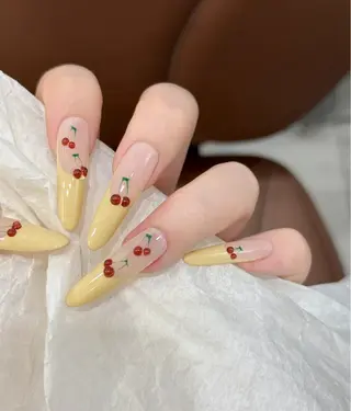 ネイル Dola Nail ユキンイのネイルデザイン