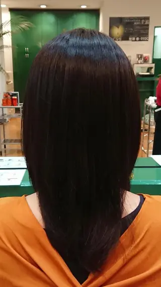 カラー ロング 原 萌香のヘアスタイル