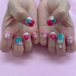 ネイル 五十嵐 美智のネイルデザイン