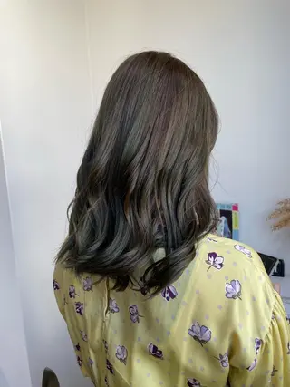 セミロング カラー 🦢透明感カラー ayaka🌹のヘアスタイル