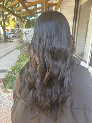 セミロング eMu透明感カラー 🪄◝✩🫧yukiのヘアスタイル