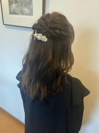 ミディアム カラー ヘアアレンジ BONIA by HEADLIGHT 大阪梅田店【ボニア バイ ヘッドライト】所属・綾/似合わせcut うめだの隠れ家サロンのヘアスタイル