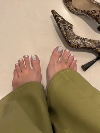 ネイル Atelier818所属・西銘 りほのネイルデザイン