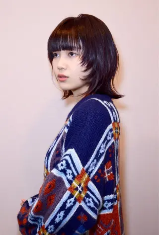 ミディアム すみとも るなのヘアスタイル