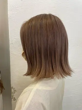 ミディアム カラー fio マナミのヘアスタイル