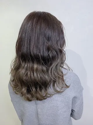 ロング カラー _WHITE 天神店 YUMEKA🐻のヘアスタイル