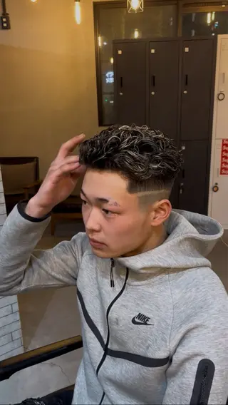 ショート カラー パーマ メンズ 海外風メンズ🇺🇸 💈N.Yuto💈のヘアスタイル