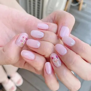 ネイル 【育児休暇中】今中 沙季のネイルデザイン