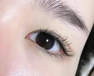 マツエク・マツパ ベルアイラッシュ所属・eyelash. manaの眉毛・アイブロウイメージ