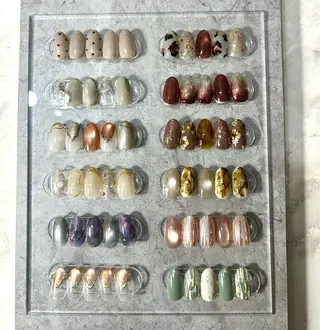 ミディアム cattleya nailのネイルデザイン