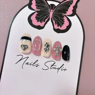 ネイル MignonReve所属・MignonReve 🎀Sayaのネイルデザイン