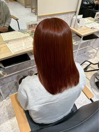 ミディアム 艶カラー／髪質改善 ミサキのヘアスタイル