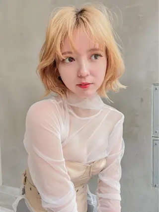 ミディアム カラー 似合わせハイトーン 🍯ayumi🍯のヘアスタイル