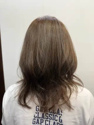 セミロング カラー 艶カラー🕊️ ✴︎Yukari✴︎のヘアスタイル