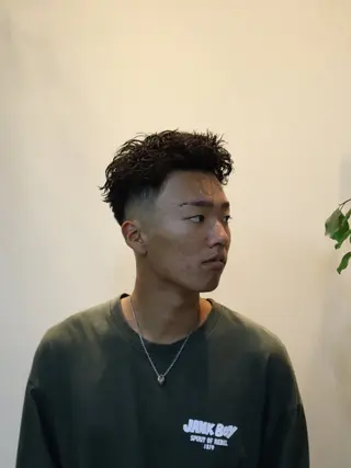 ショート パーマ 2Hbarbershop新宿理容室所属・【無料カット】森 拓斗のヘアスタイル