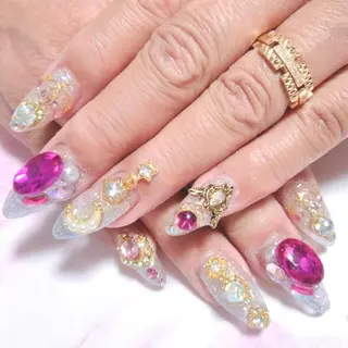 ネイル エステとネイル ローズコンフォートのネイルデザイン