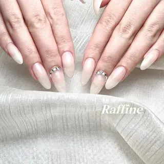 ネイル RAFFINE haru🦋🩵のネイルデザイン