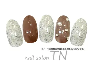 ネイル 中島 実穂のネイルデザイン