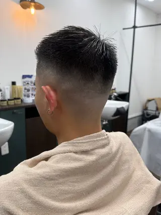 ショート バーバースタイルズ町田所属・上村 剛志のヘアスタイル