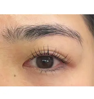 マツエク・マツパ Eyelash salon Blanc 西新井店所属・井浦 花菜のマツエク・マツパデザイン